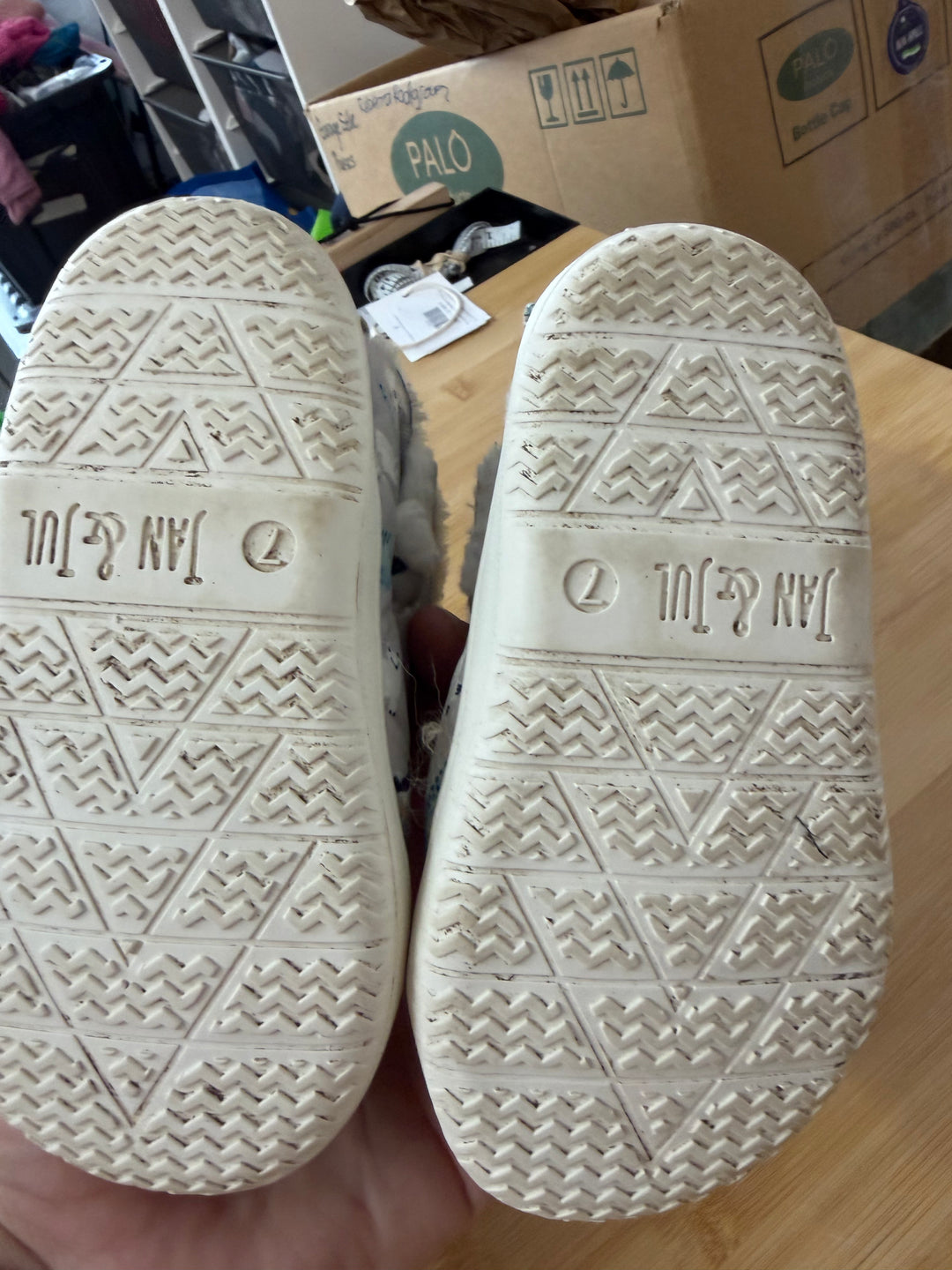 Jan and Jul Polar Bear Booties – 7s | Stay-Put Style