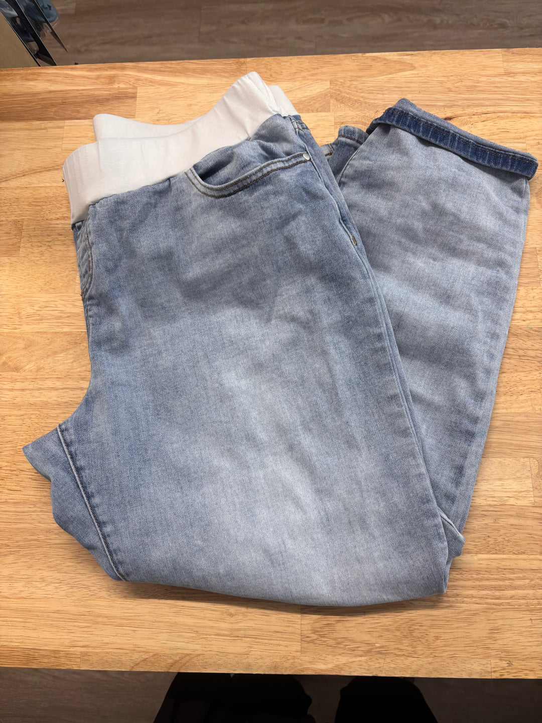 Ripe Maternity XXL Light Wash Jeans with White Belly Panel