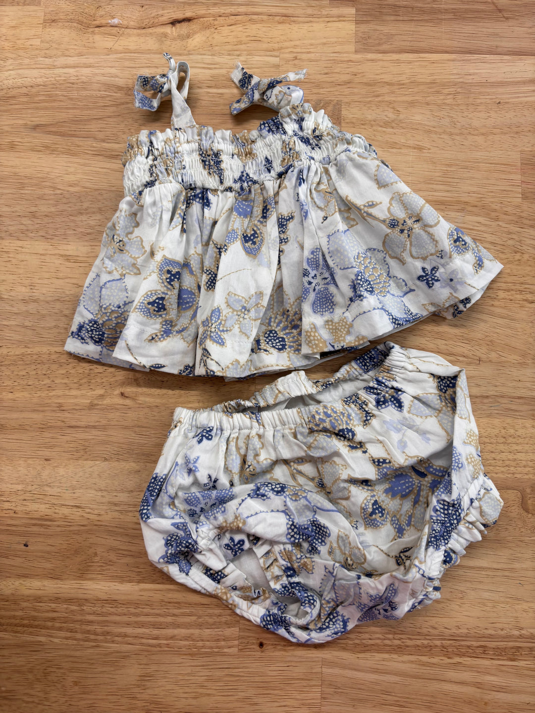 GAP 3–6M Set – Blue/Gold Floral Tank & Bloomers