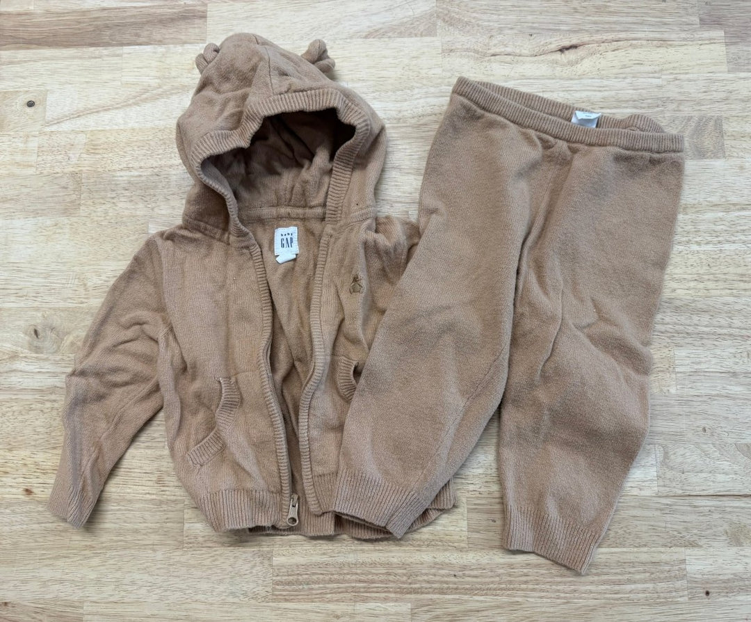 Baby Gap Two - Piece Set – 12–18M | Camel Hoodie & Pants | Play - Nest and Sprout - Consignment