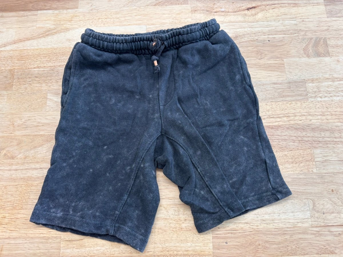 Art Class Shorts – Size 6/7 Distressed Black - Nest and Sprout - Consignment