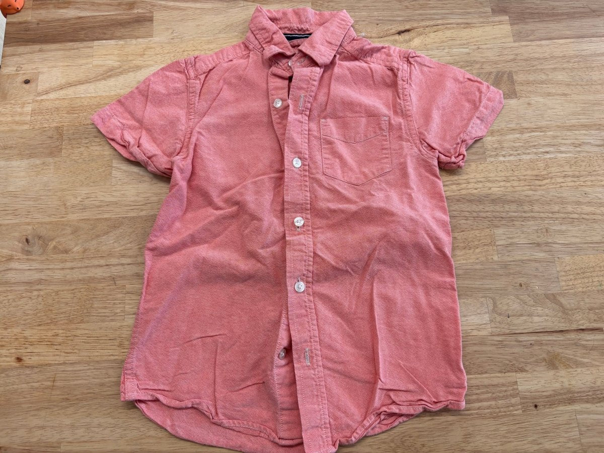 Children’s Place Button - Up Shirt – Size 5/6 Salmon Chambray - Nest and Sprout - Consignment