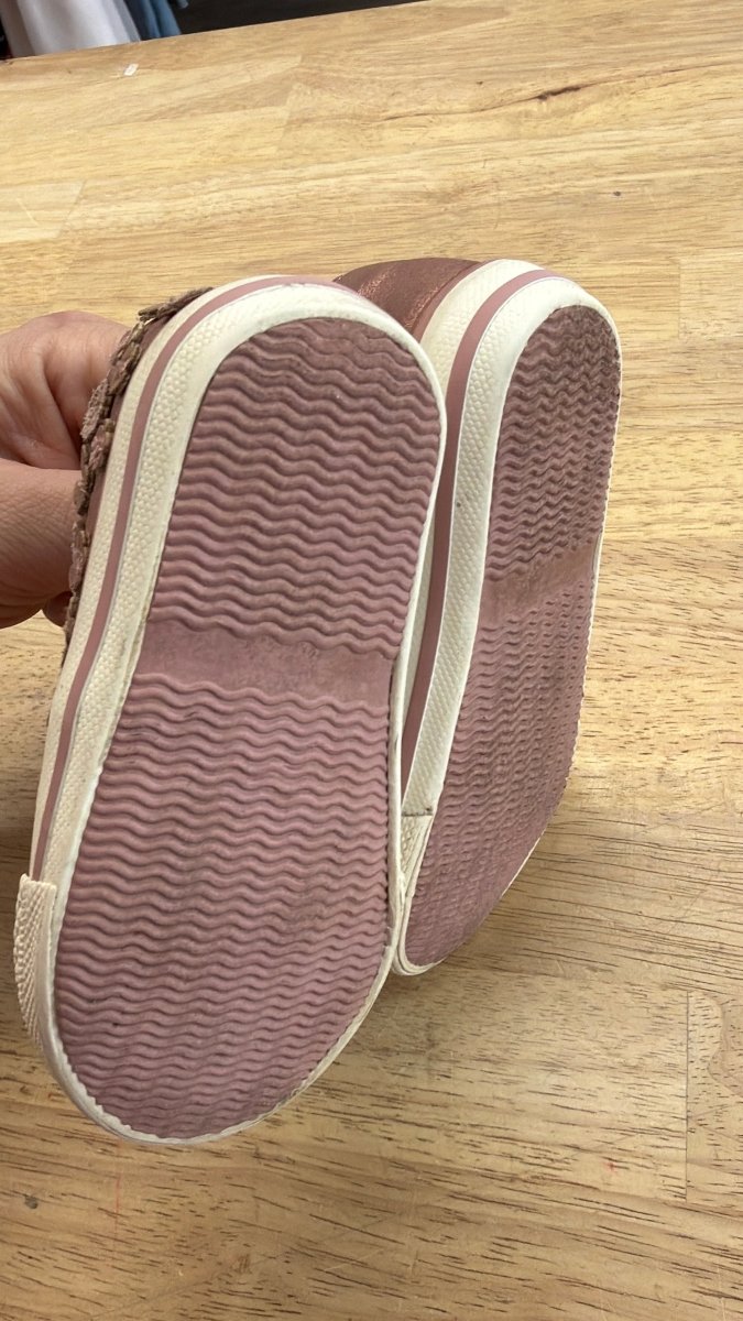 Next Slip - On Shoes – 4 | Dusty Rose Butterfly - Nest and Sprout - Consignment