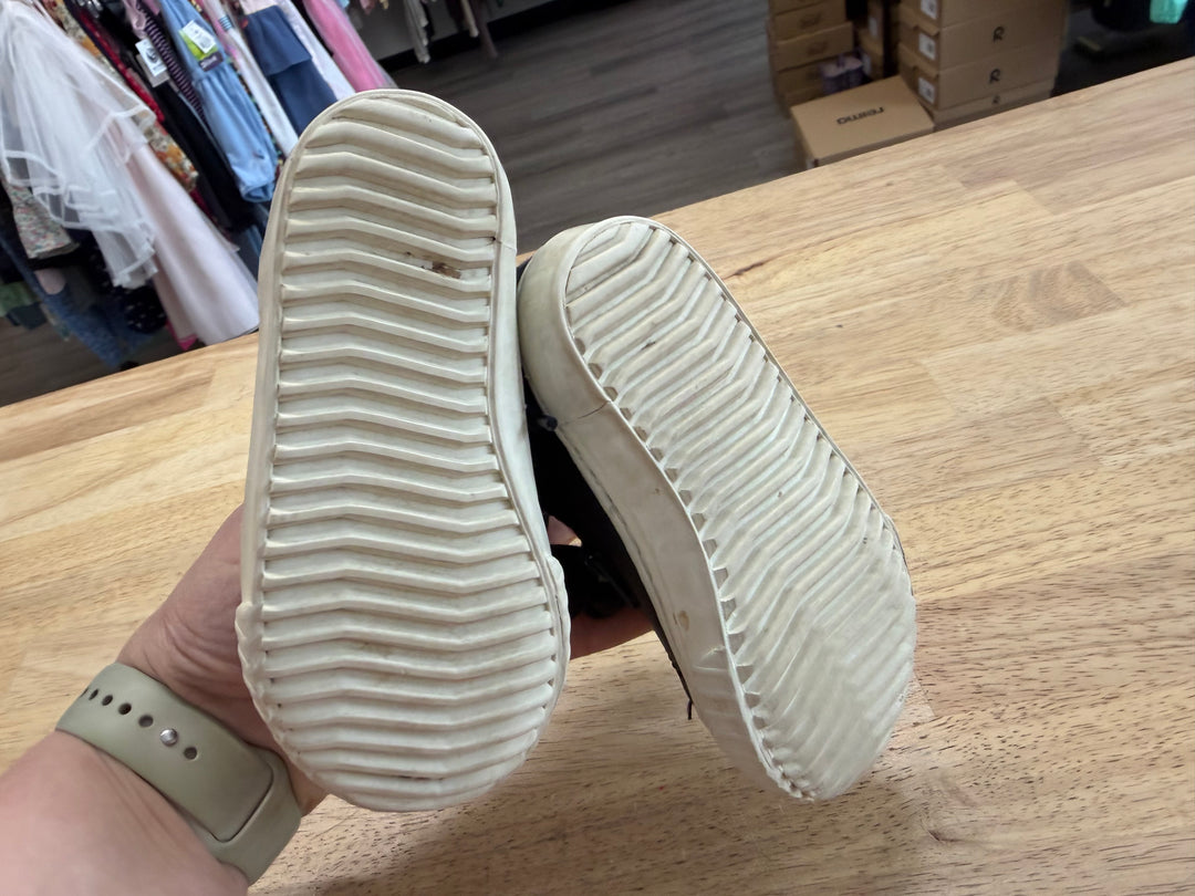 Zara Ankle Bootie – 22 | Side Zipper