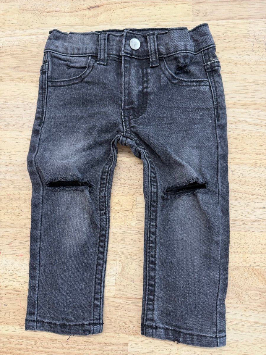 Tattered Jeans – 12M | Dark Wash Black - Nest and Sprout - Consignment