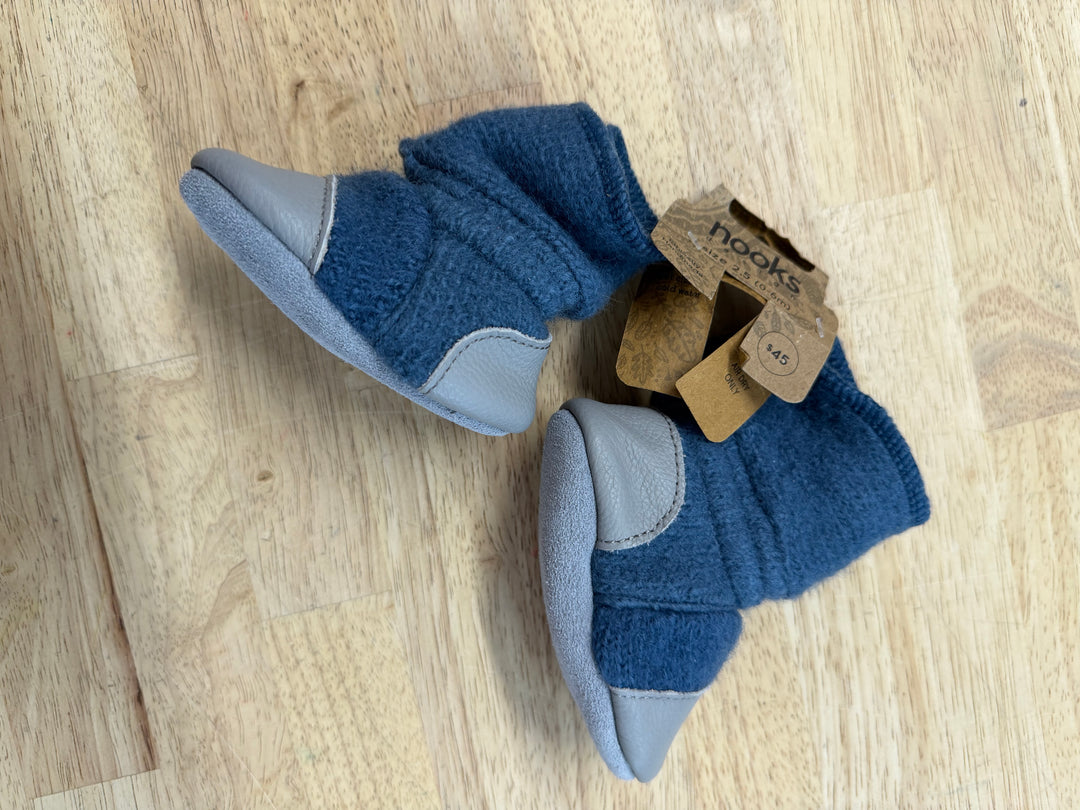 Nooks Wool Booties – Size 2.5 (0–6M) | Blue New with Tags