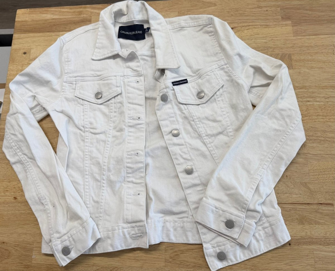 Calvin Klein Denim Jacket – Adult S / Youth 12/14 | White - Nest and Sprout - Consignment