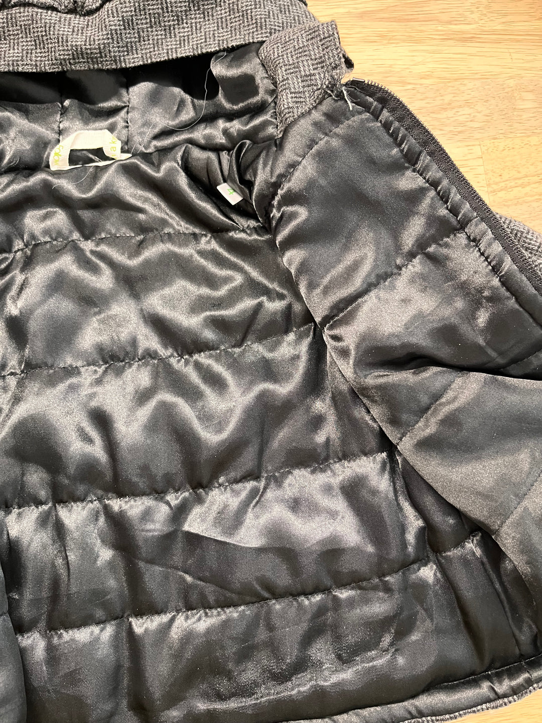 Peekaboo Beans Size 4 Jacket – Black & Grey Herringbone