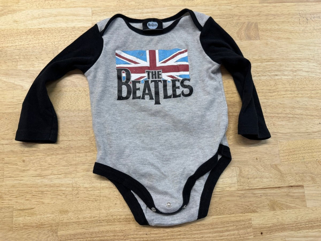 The Beatles Bodysuit – 18–24M | Light Grey & Black - Nest and Sprout - Consignment