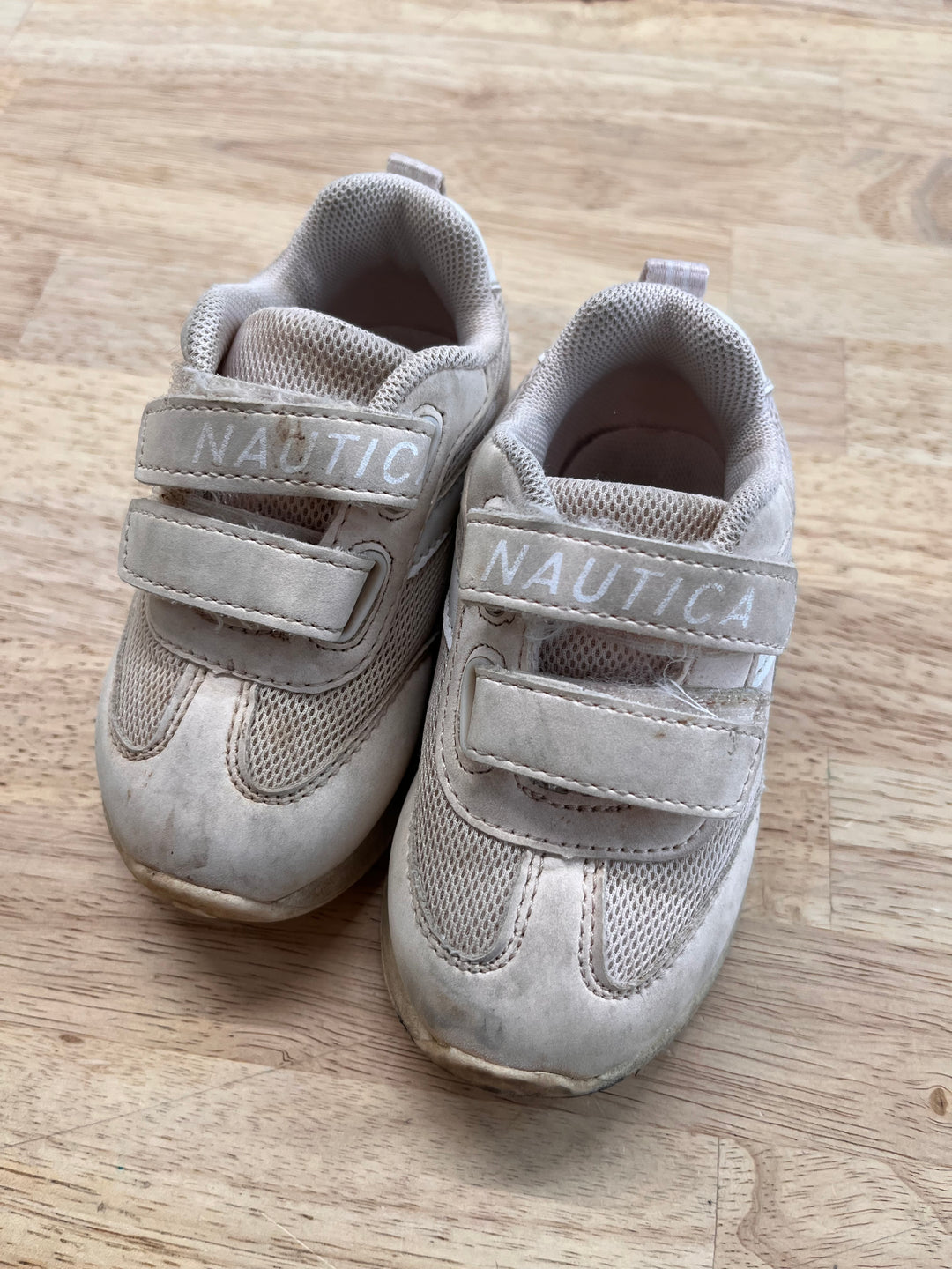 Nautica Size 6 Velcro Sneakers - Cream/Pink fair