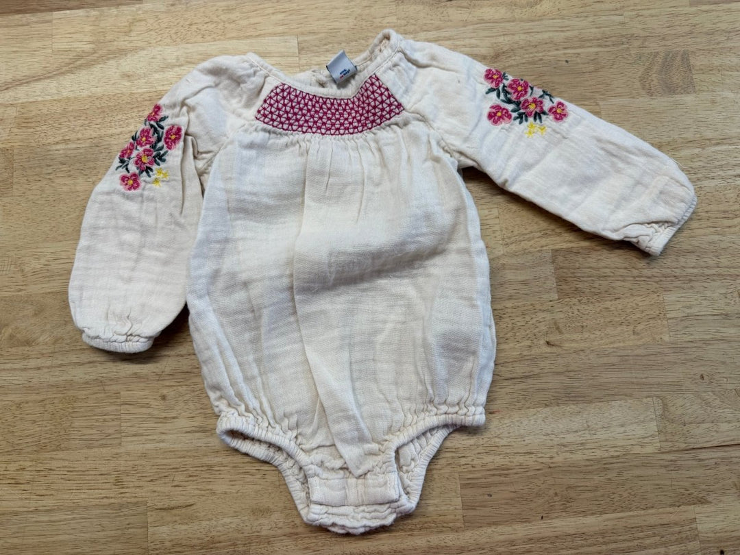 Old Navy Muslin Bodysuit – 12–18M | Cream Smocked Neckline