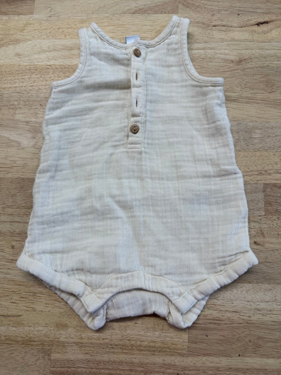Old Navy Bubble Romper – 6–12M | Cream