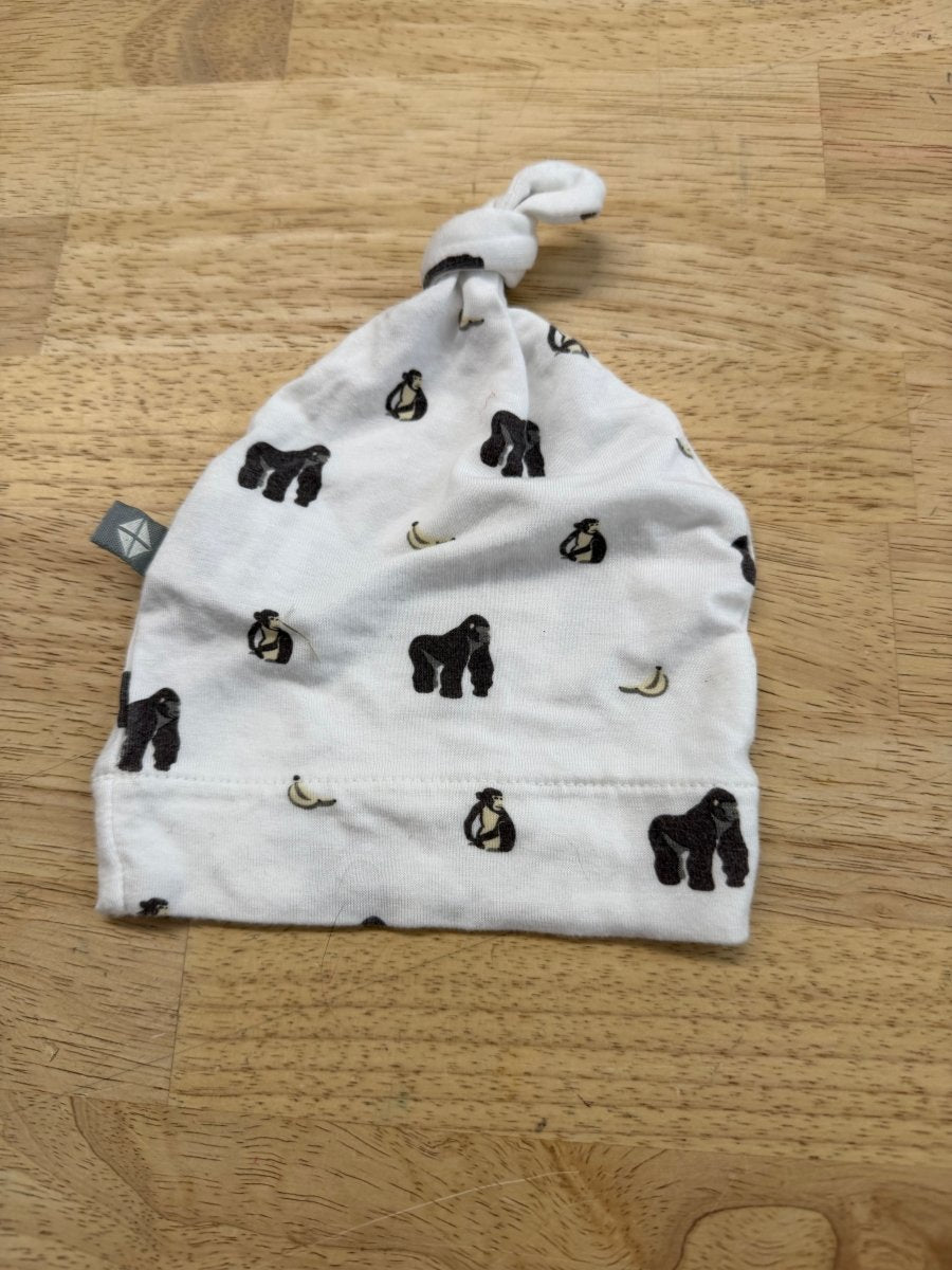 Kyte Baby Knotted Hat – Newborn | Gorilla Print - Nest and Sprout - Consignment