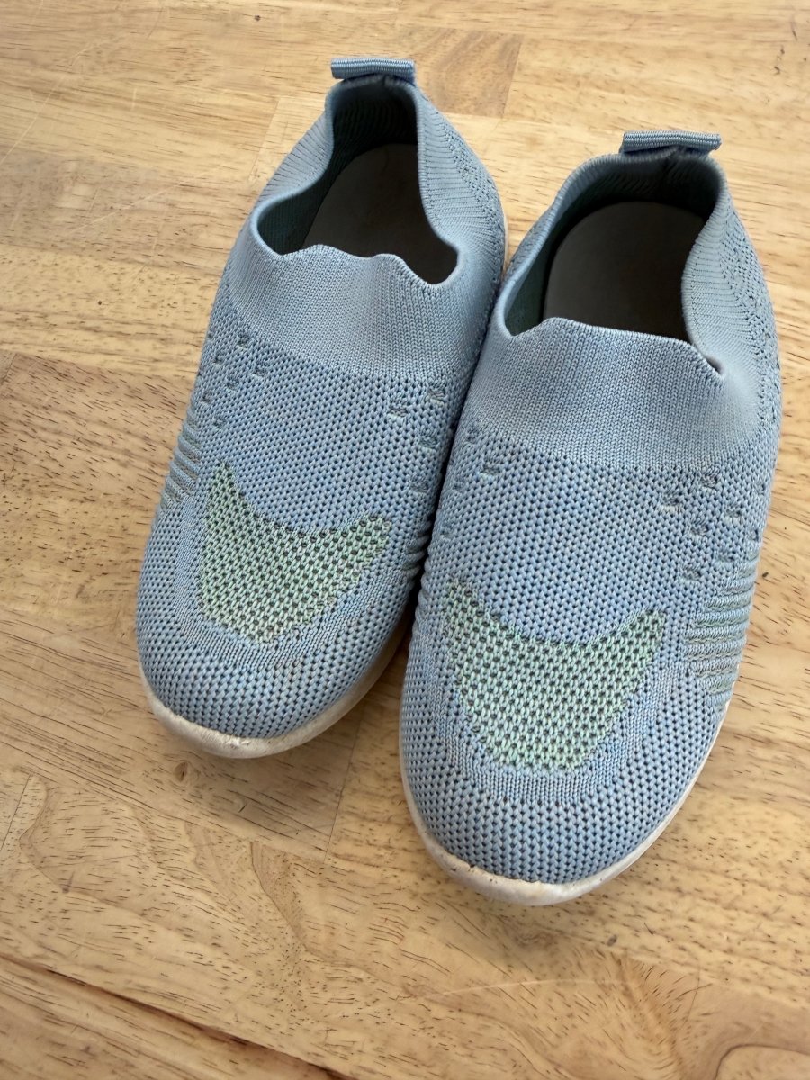 Knit Pull - On Shoe – Size 33 | Light Blue - Nest and Sprout - Consignment