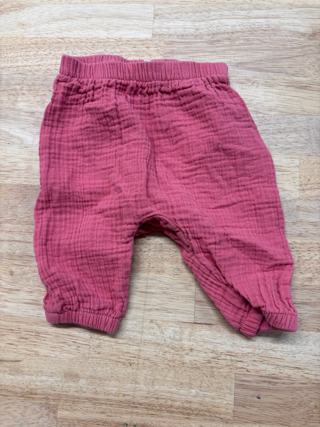 Gap Muslin Pants – 0–3M