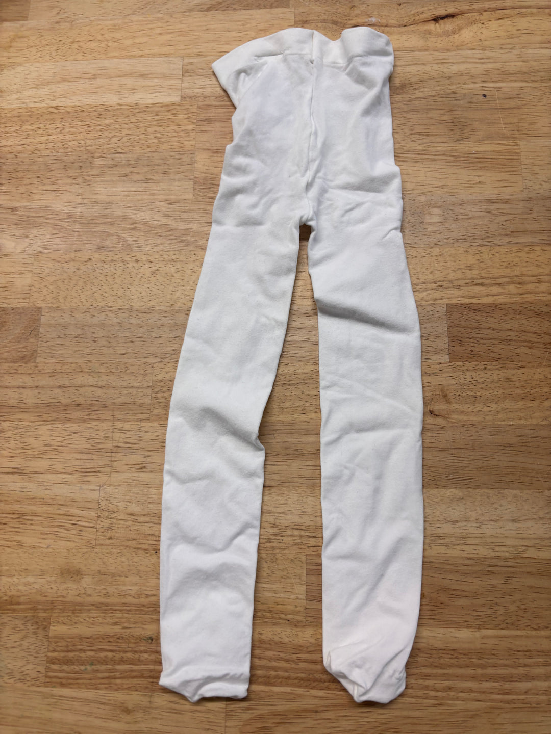 Carter’s White Nylon Tights – Size 2–4T