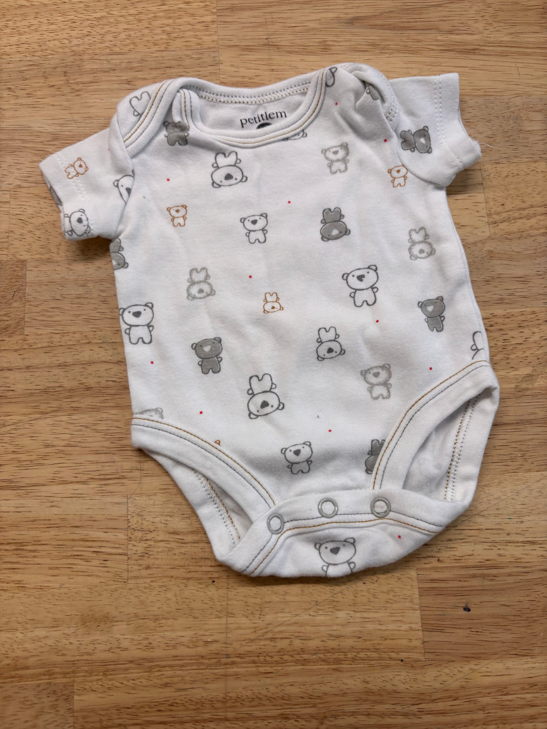 Petit Lem Newborn Bodysuit (Bear Outline)