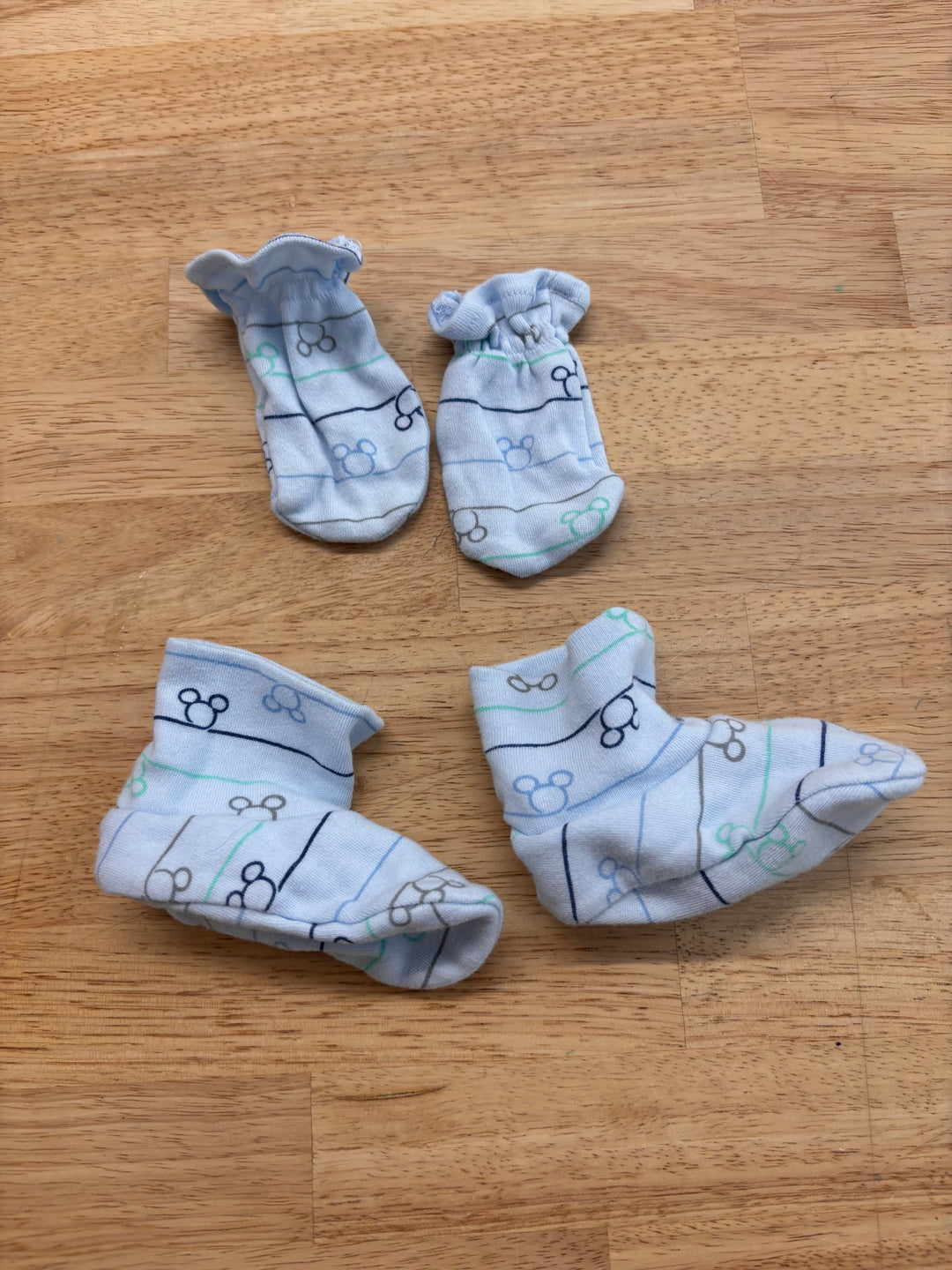 Disney Newborn Scratch Mitts & Booties