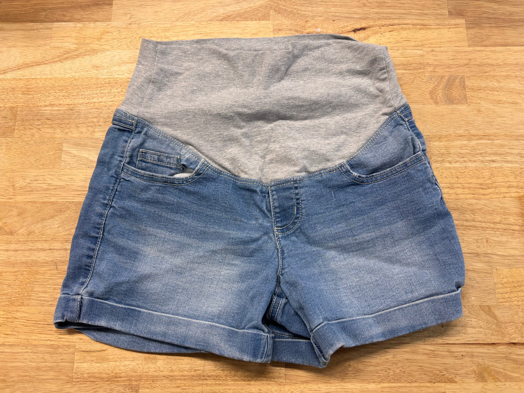 Thyme Maternity Denim Shorts – Size M