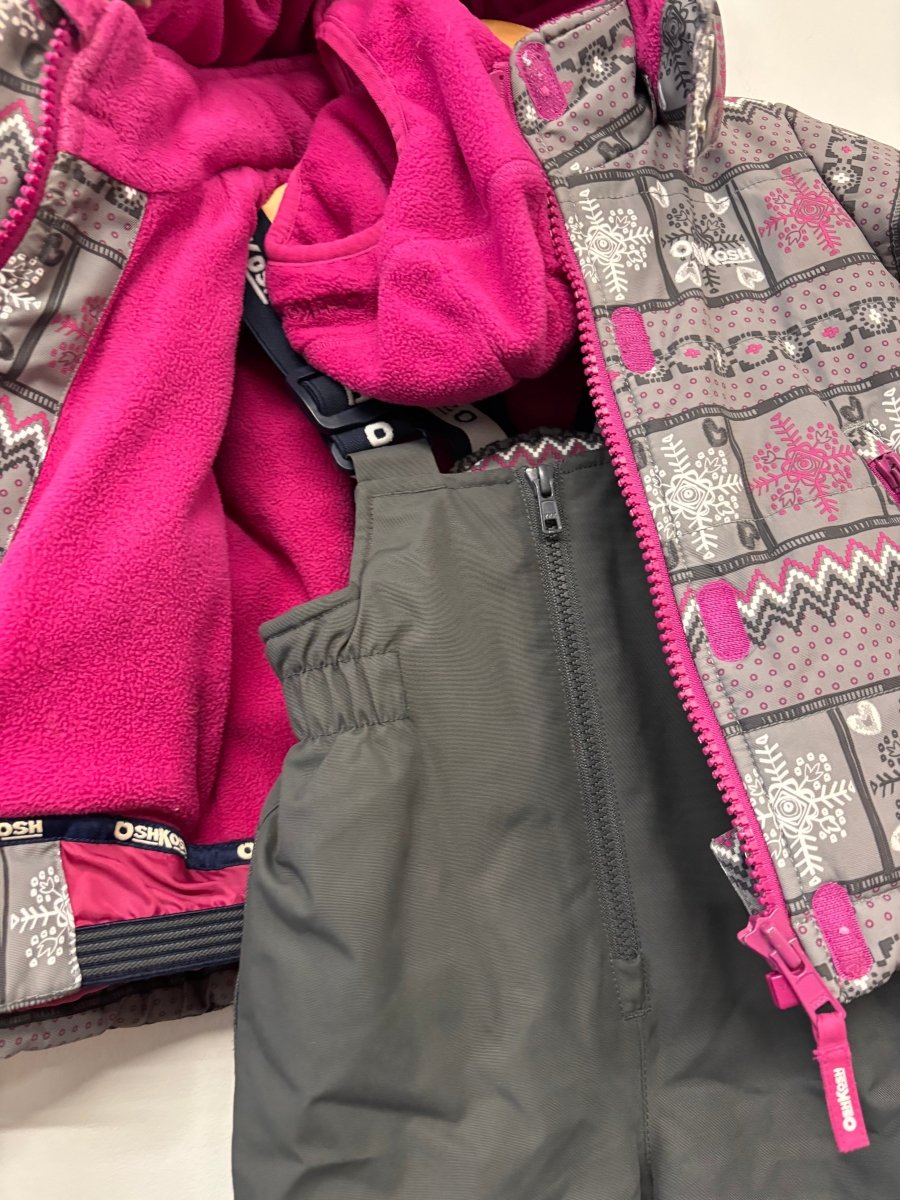 OshKosh Snowsuit Set + Hat – Size 12m - Nest and Sprout-Consignment