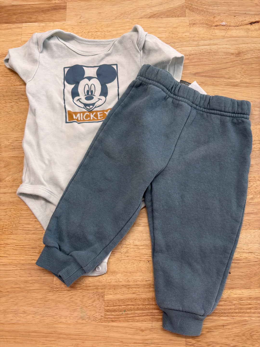 Disney Baby 12M Mickey Bodysuit Set