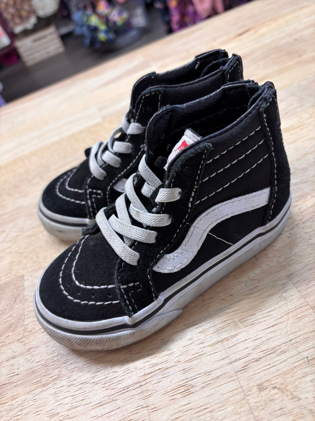 Vans High-Top Sneakers 7/8T – Black
