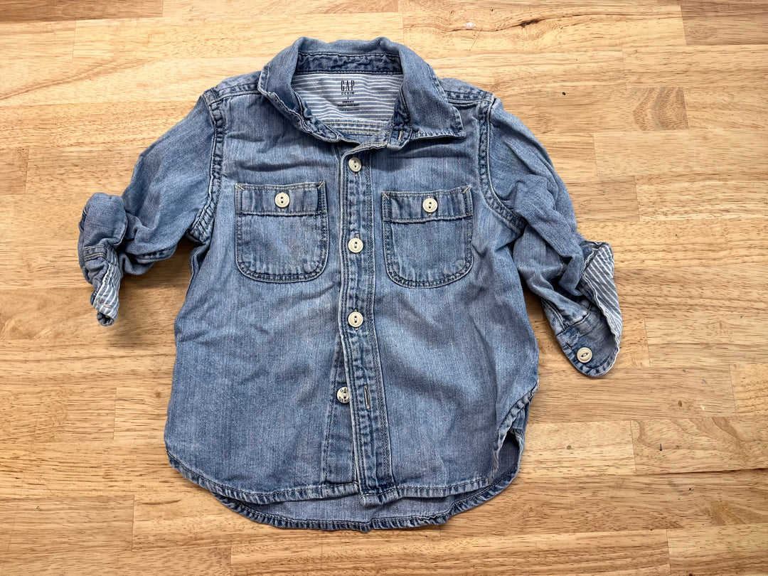 GAP 2Y Light Wash Denim Button-Up Shirt
