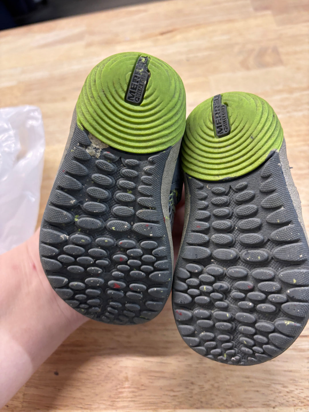 Merrell Mesh Water Shoes – Size 4W