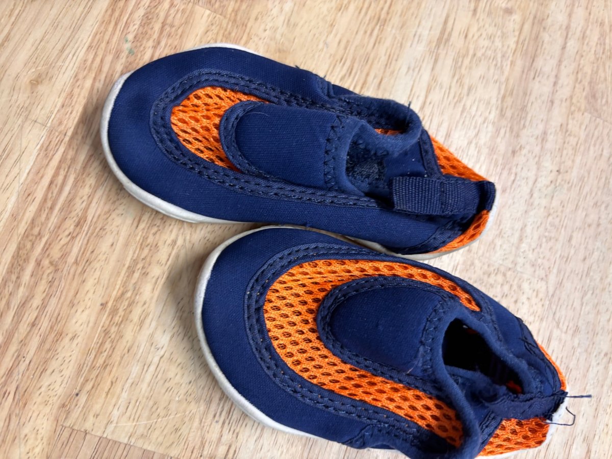 Joe Fresh Water Shoes – Size Small - Nest and Sprout - Consignment