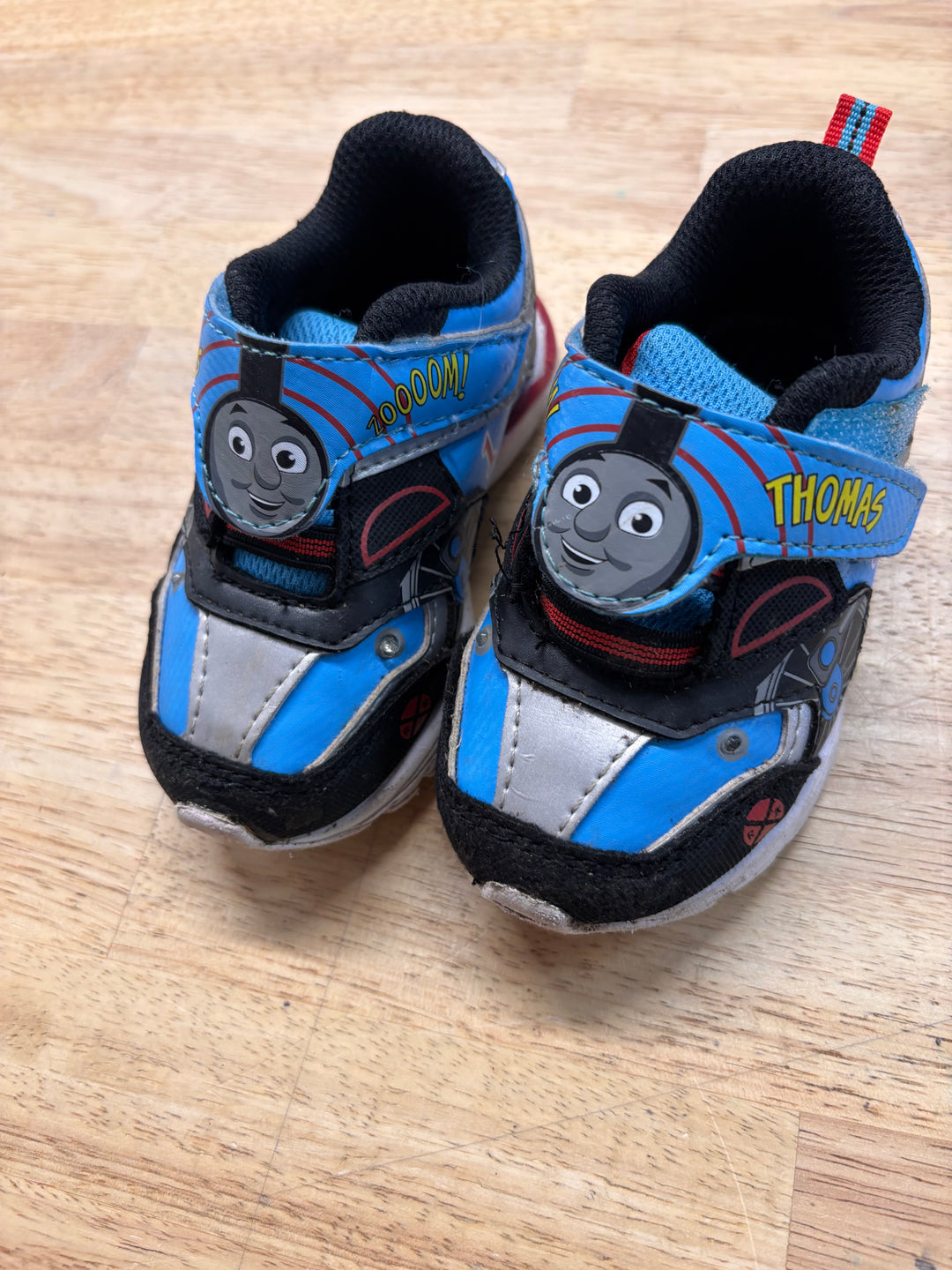 Thomas & Friends shoes – Size 5