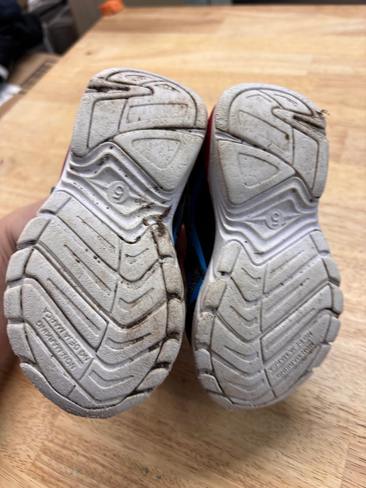 Thomas & Friends shoes – Size 5