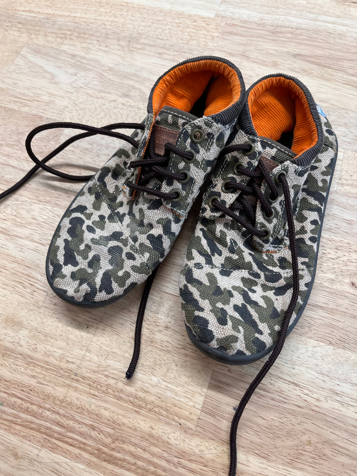 TOMS Canvas Shoes – Camo Junior 1.5