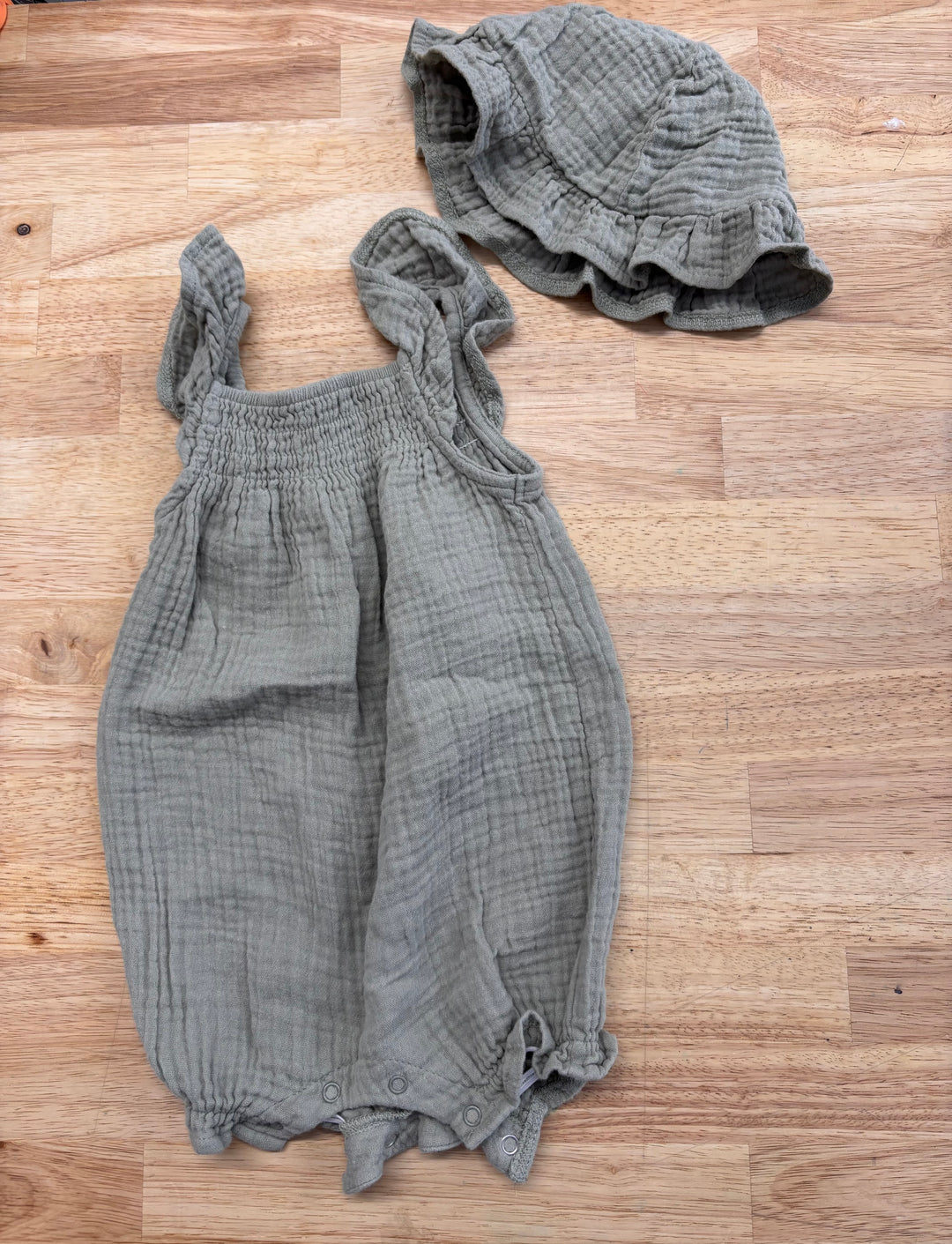 George 0–3M Romper + Hat - Sage Waffle