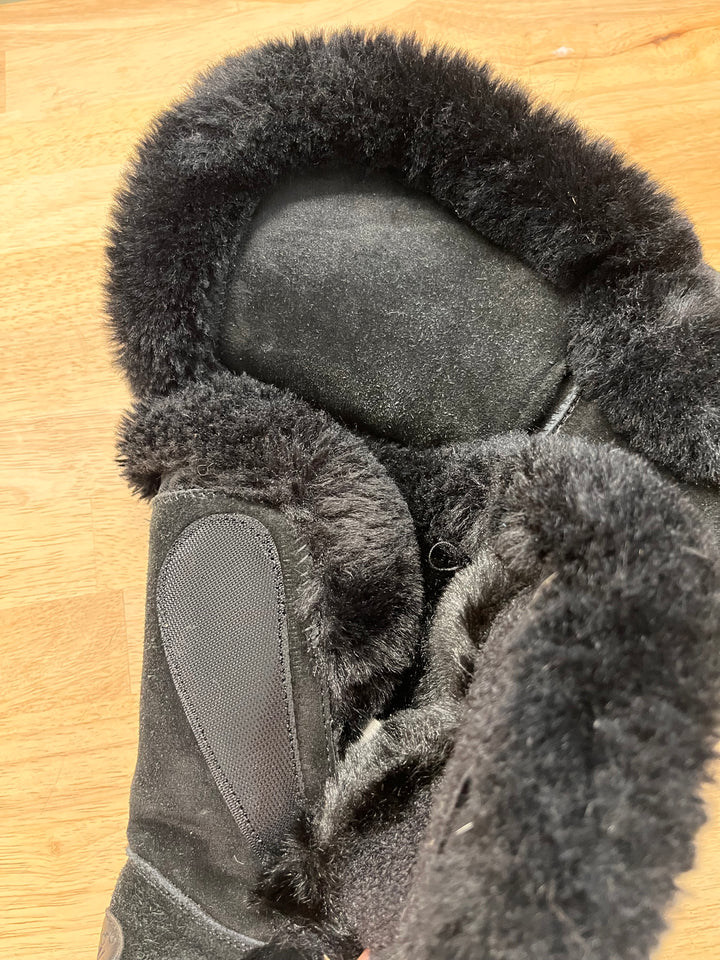 Ma Lü Winter Boots – (Size 10)