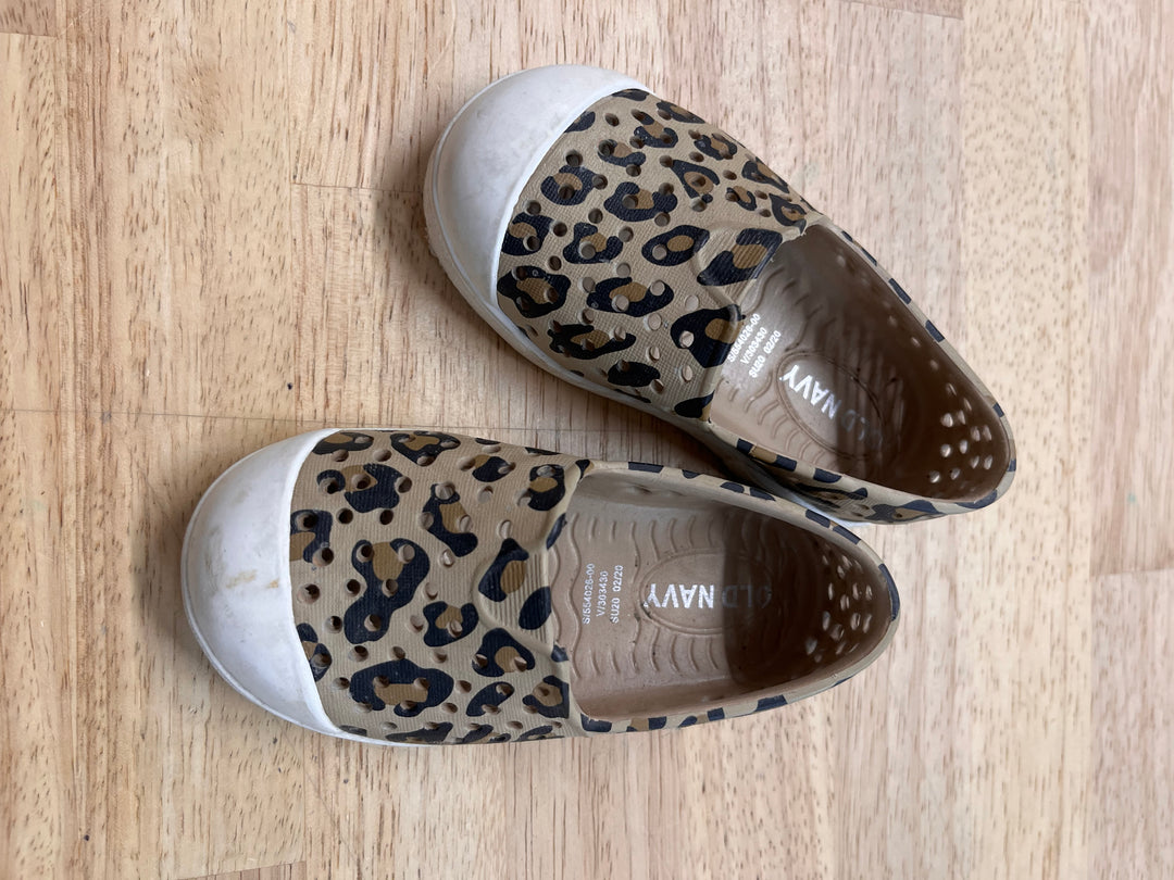 Old Navy Shoes – Leopard Print with Holes, Size 5
