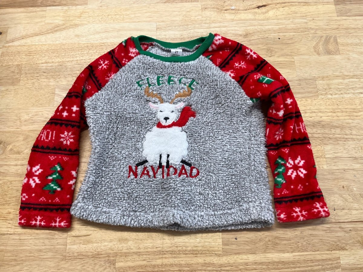 George Navidad Fleece Sweater – Red, Green & Grey 2y - Nest and Sprout-Consignment