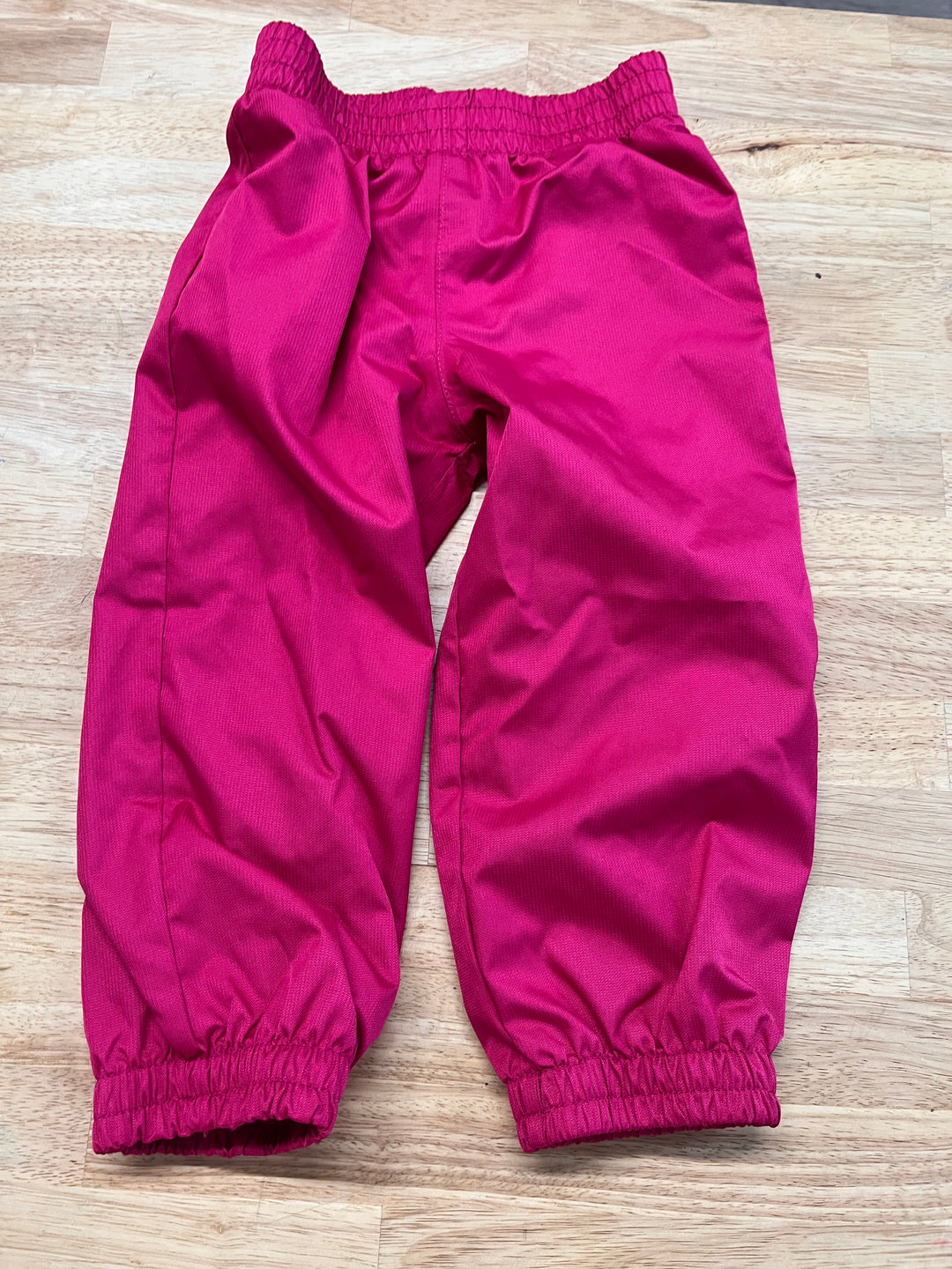 Gusti 24M Rain Set – Fuchsia Rainbow Print