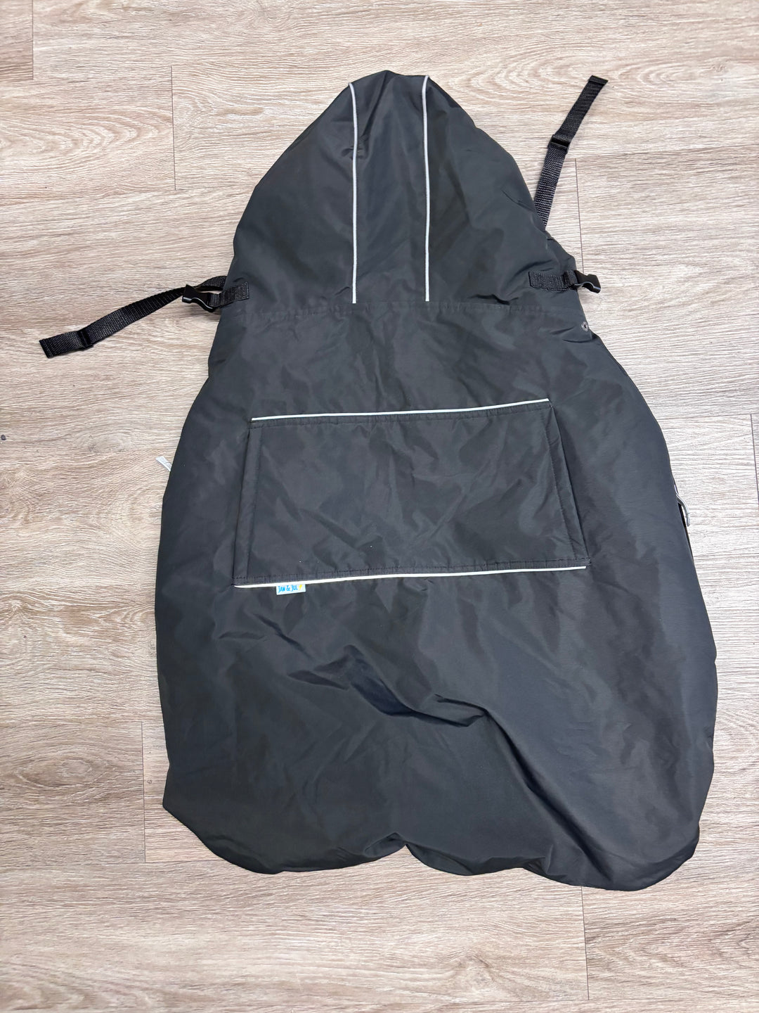 Jan & Jul Babywearing Cover Black