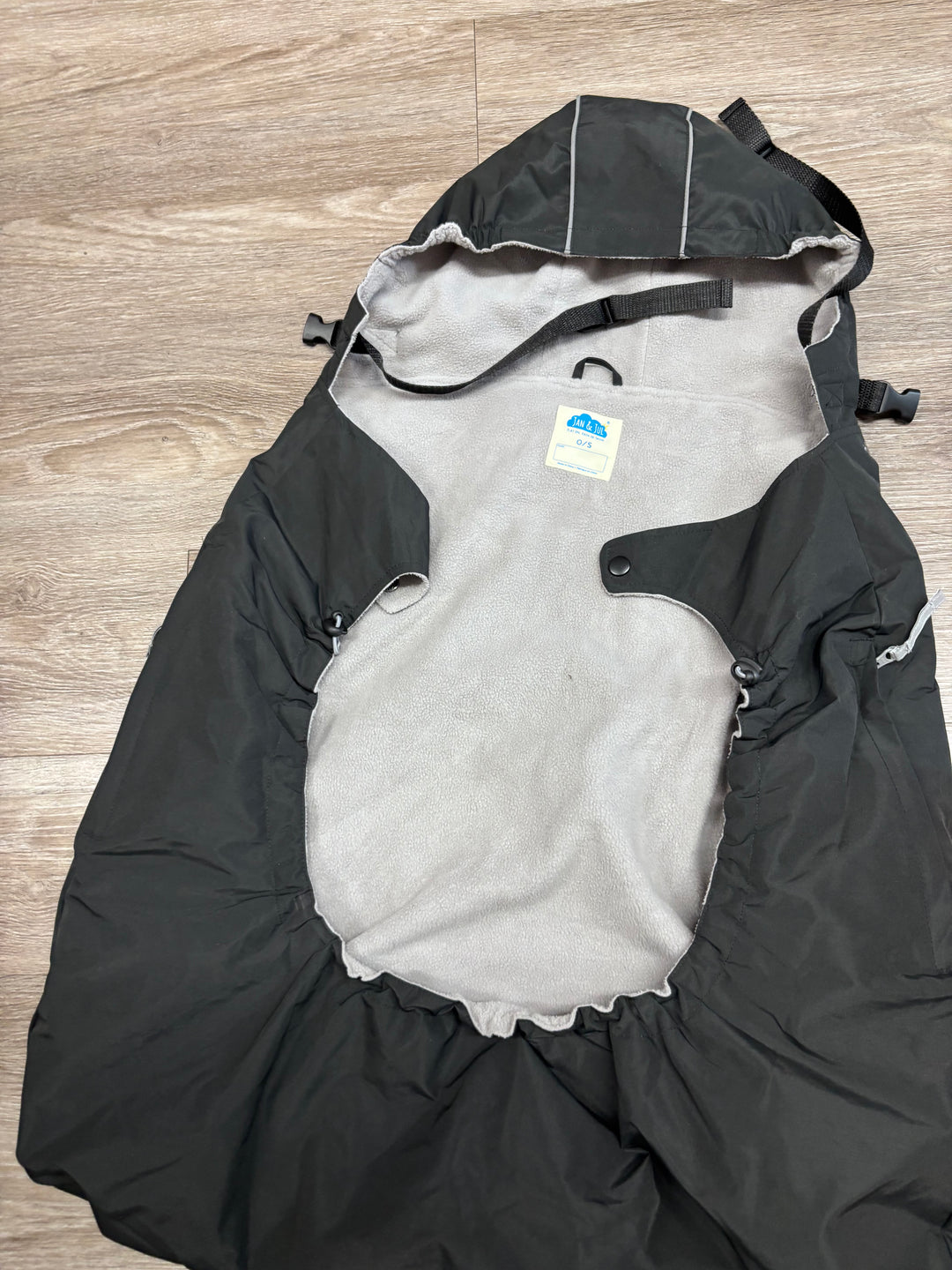 Jan & Jul Babywearing Cover Black