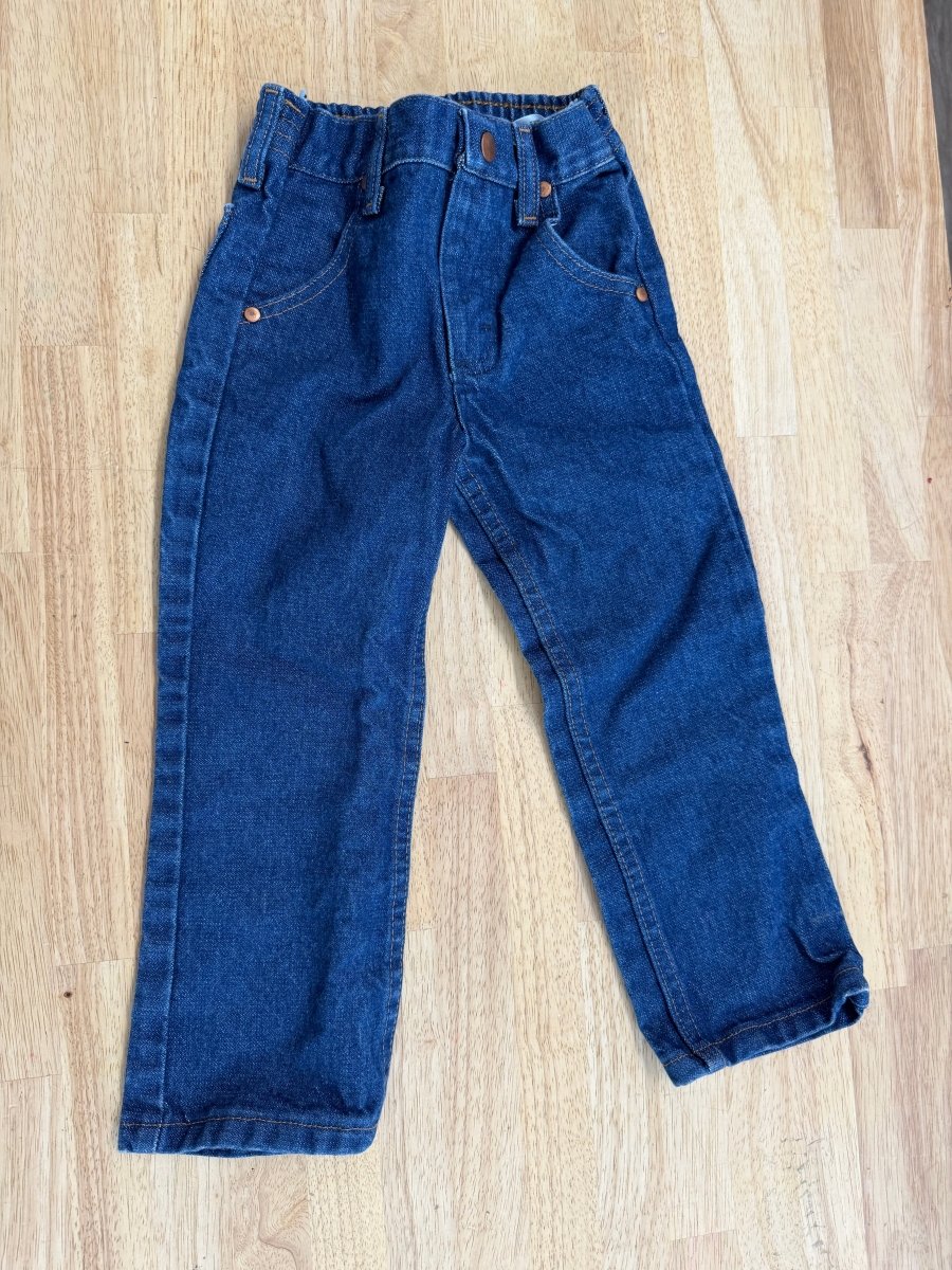 Wrangler Denim Jeans – 2T | Medium Wash - Nest and Sprout - Consignment