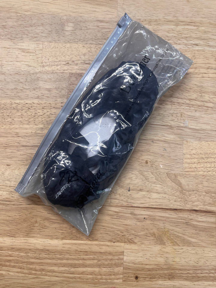 Bezioner Size 32 Ballet Split Sole Slippers – New in Package nwt