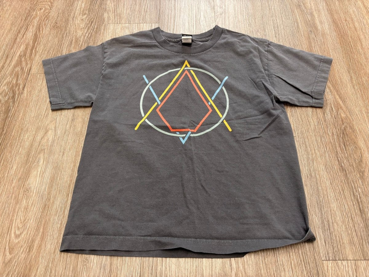 Volcom Graphic Shirt – Youth Medium - Nest and Sprout - Consignment