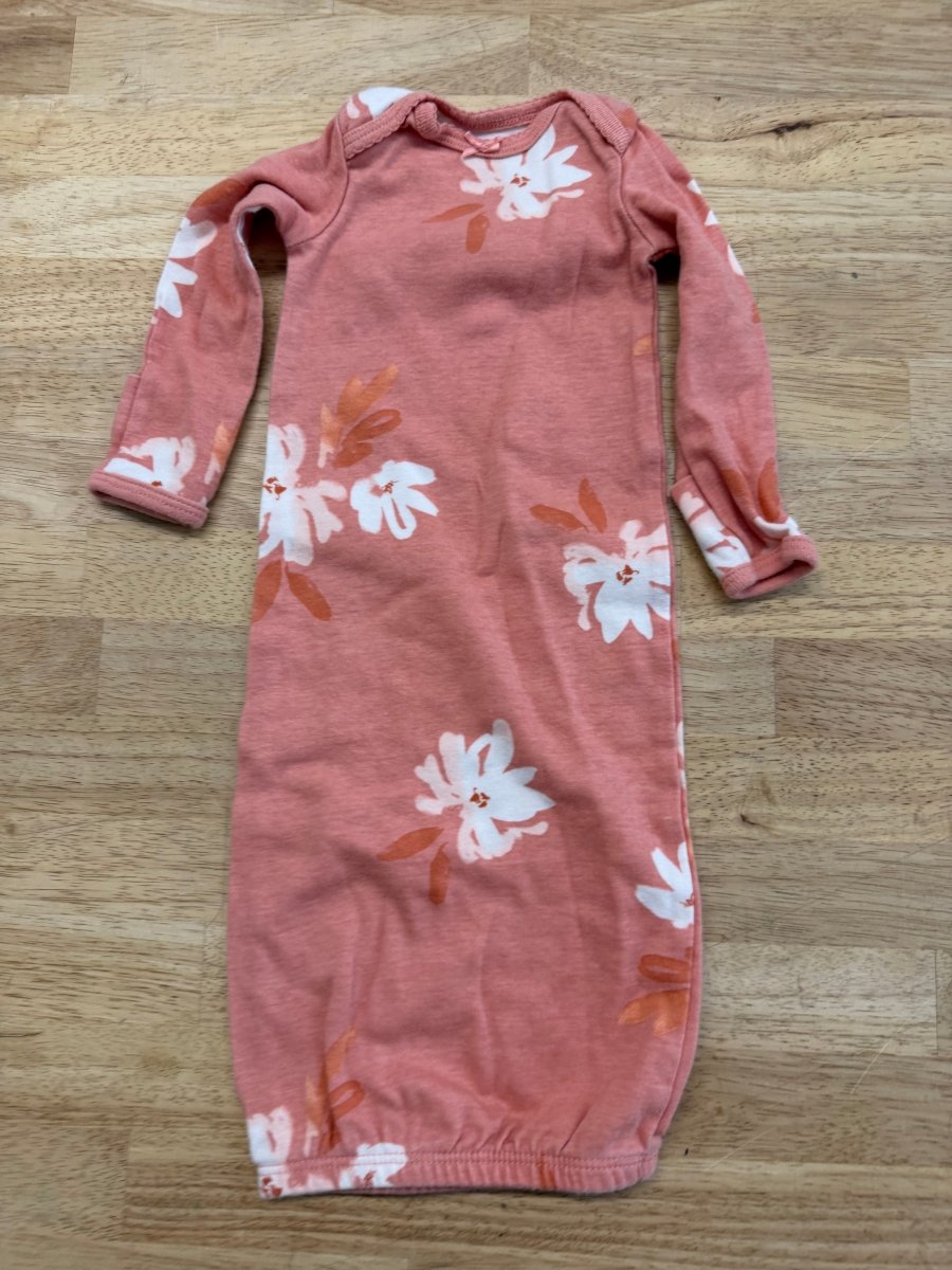 Carter's Sleep Gown – Newborn | Peach Fold - Over Hands - Nest and Sprout - Consignment