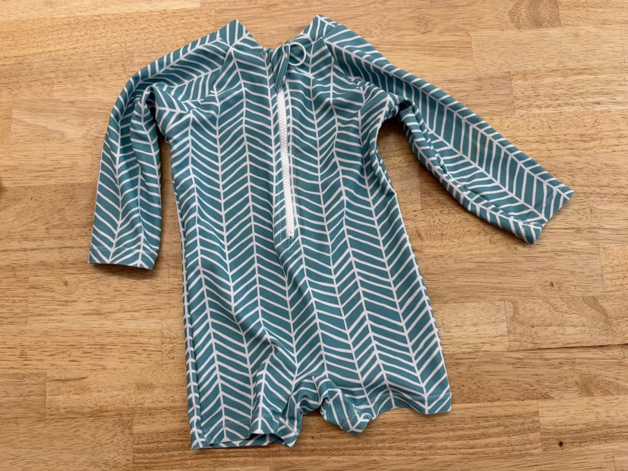 Current Tyed Clothing Rash Guard Suit – 3M | Geometric Print - Nest and Sprout - Consignment