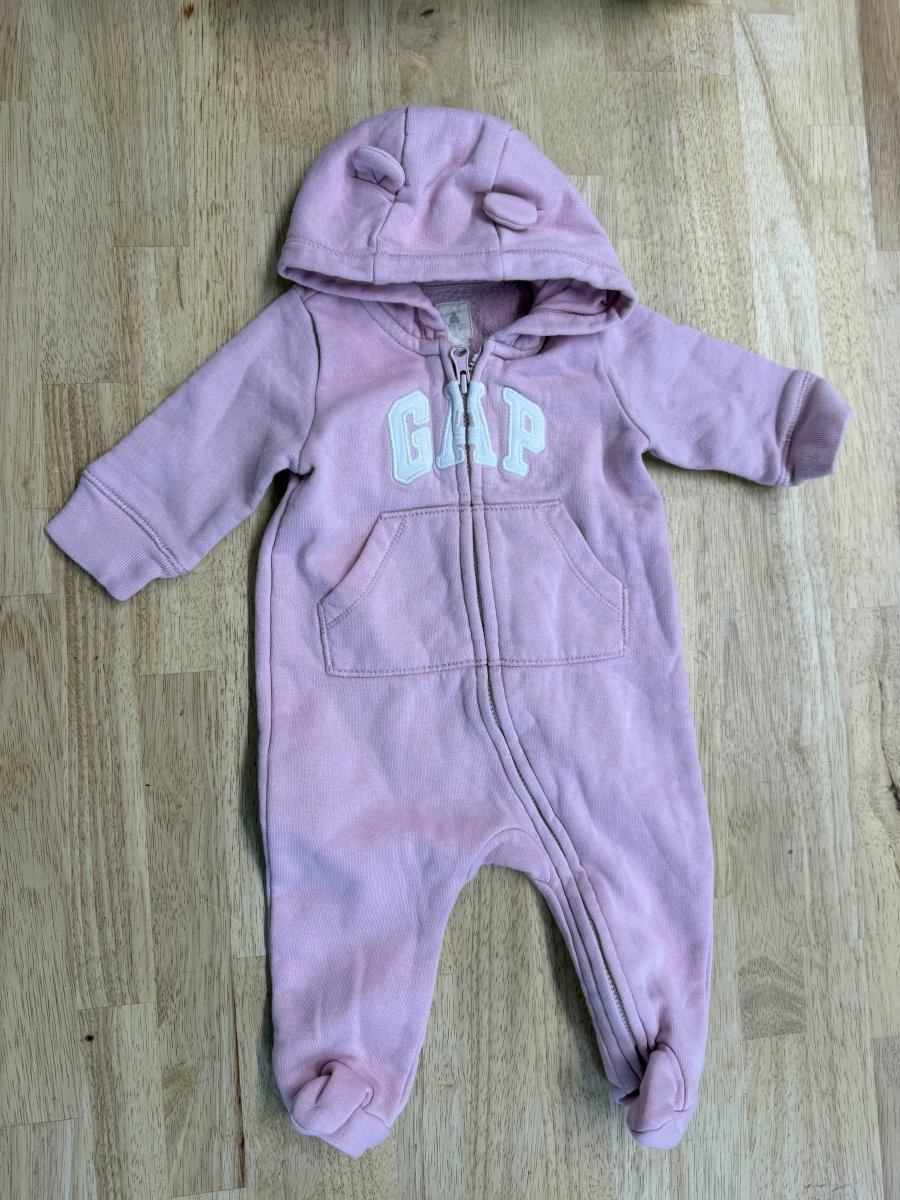 Baby Gap Hooded Romper – 0–3M | Pink Footed - Nest and Sprout - Consignment