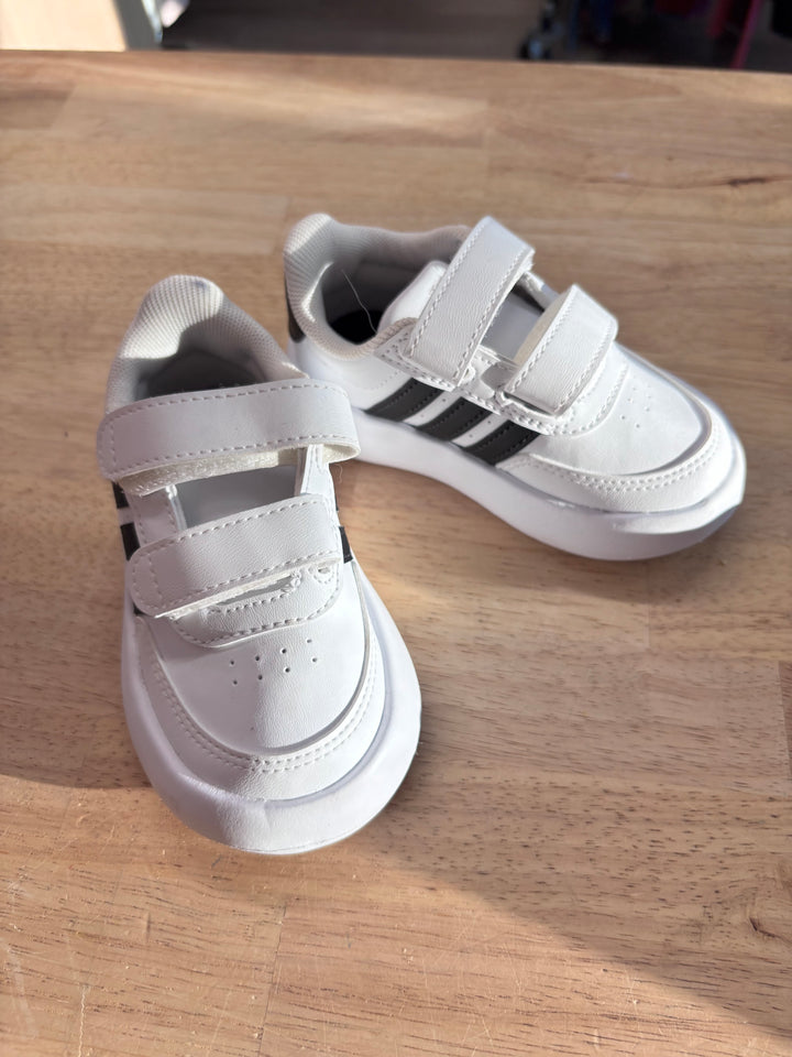 Adidas “My Comfy Bubble” Sneakers Size 6