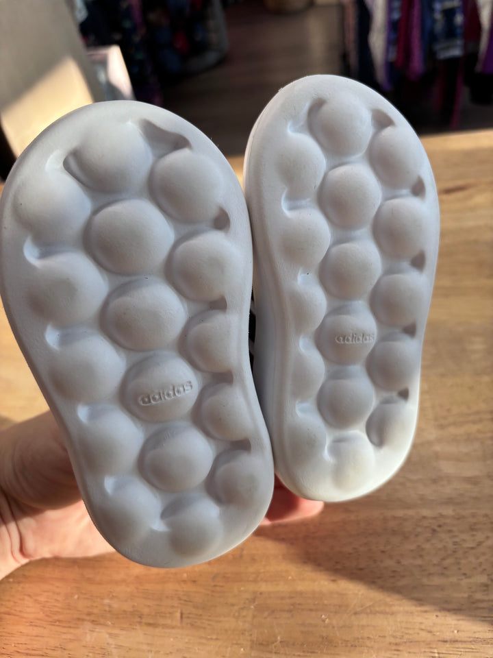 Adidas “My Comfy Bubble” Sneakers Size 6
