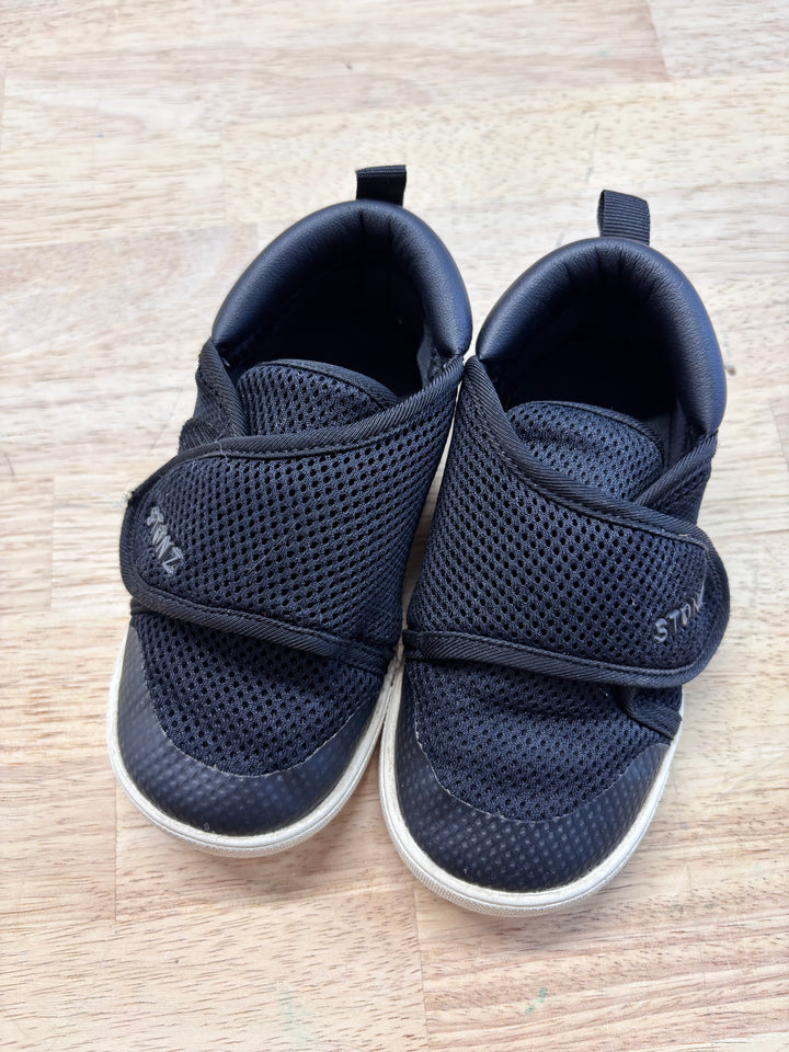 Stonz 7T Black Canvas Shoes
