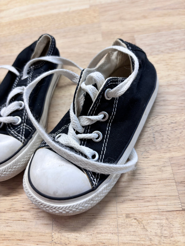 Converse Size 7 Black Sneakers