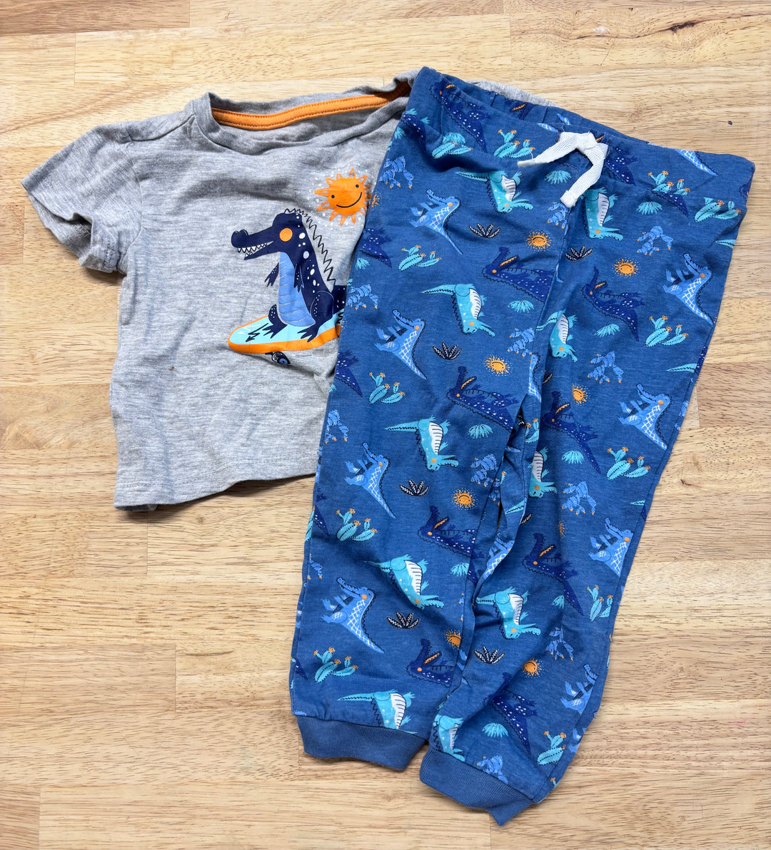 Arie Baby 18M Dinosaur Set